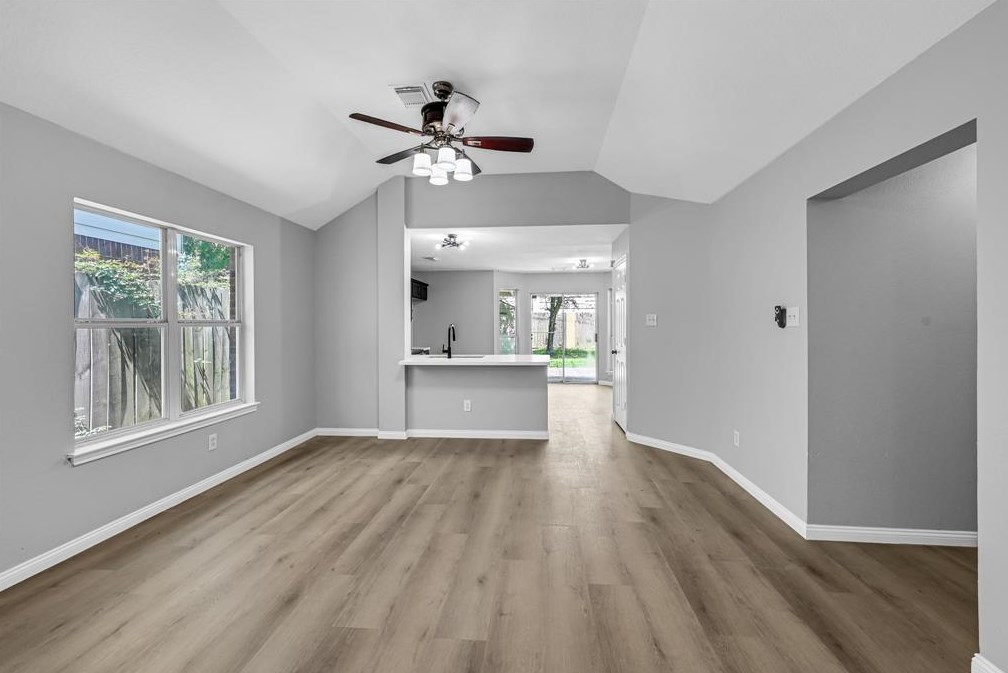4726 Callery Creek Dr, Houston TX  77053-3118 exterior
