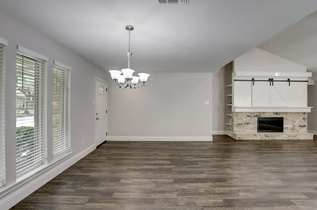 2815 Colonial Dr, Sugar Land TX  77479-1524 exterior