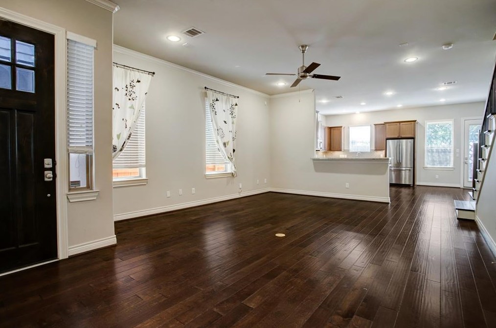 1325 Laird St, Houston, TX 77008