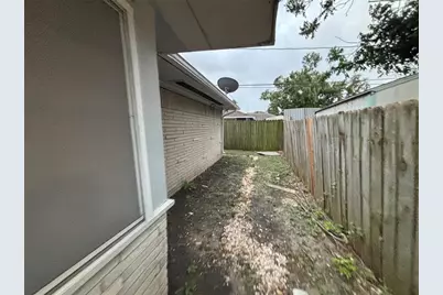 1102 Laurentide Street, Houston, TX 77029 - Photo 18