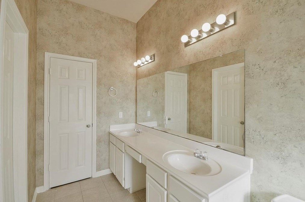 2358 Bermuda Shr Dr, Missouri City TX  77459-2141 exterior