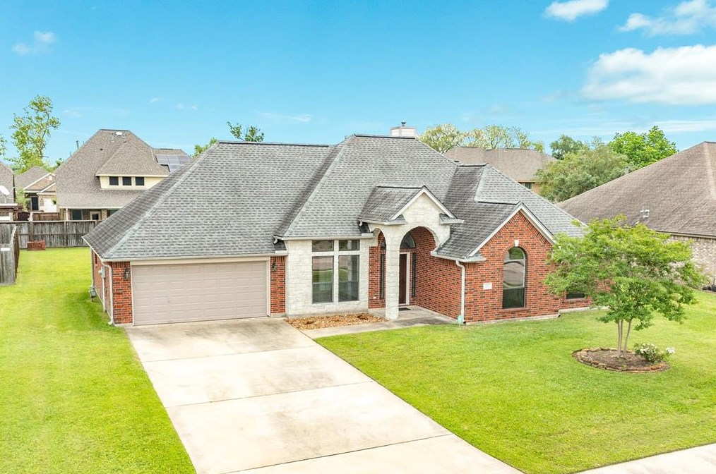 113 Canvasback Dr, Richwood, TX 77531-3637