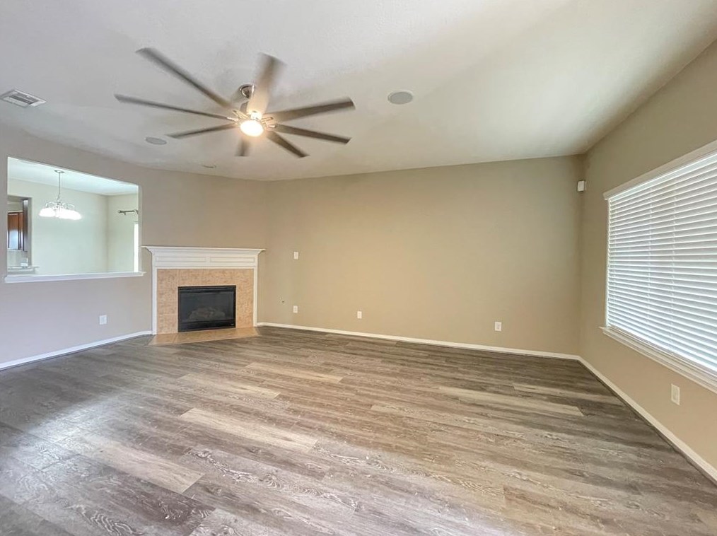 1407 Colonial Manor Dr, Katy TX  77493-2385 exterior
