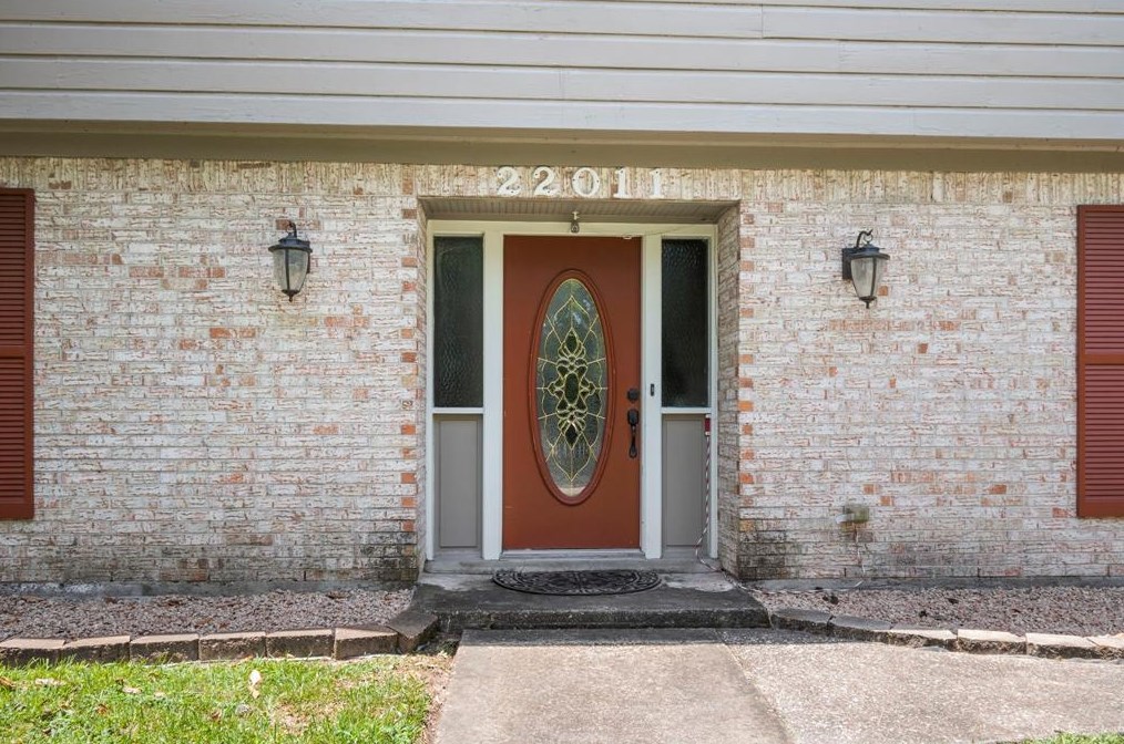 22011 Kenchester Dr, Houston, TX 77073-1315