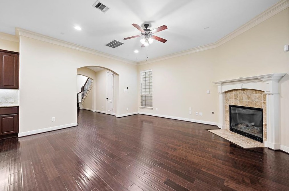 9118 Campbell Ct, Houston, TX 77055