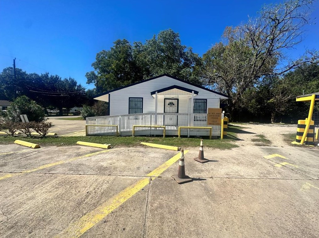 3305 Orlando St, Houston, TX 77093