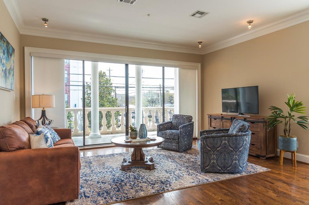 1000 W Clay St #1, Houston, TX 77019