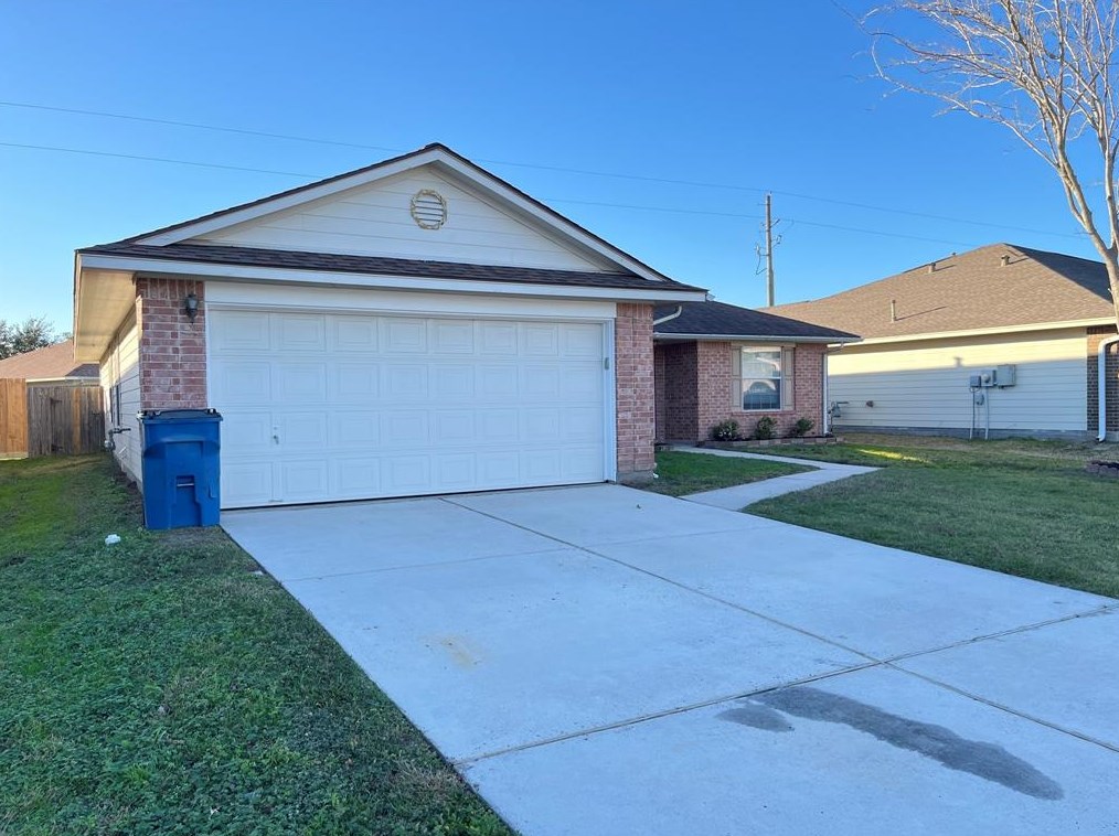 10303 Ince Ln, Houston, TX 77040
