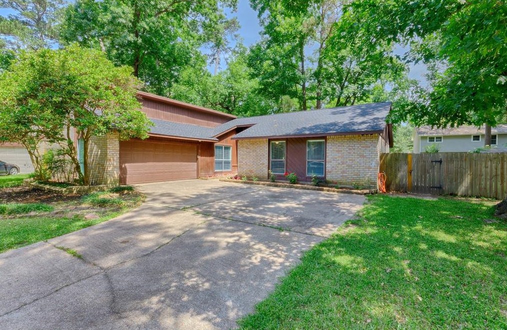 3707 Glade Forest Dr, Humble, TX 77339