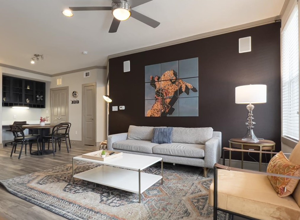 180 W Gray St #2211, Houston, TX 77019