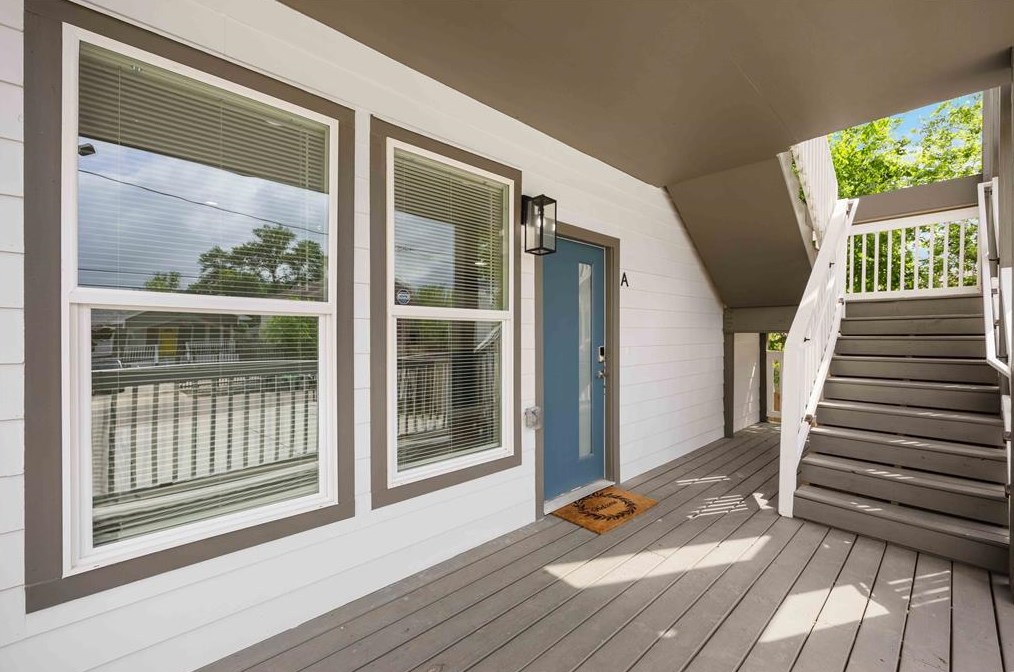 819 E 40th #a/b, Houston, TX 77022