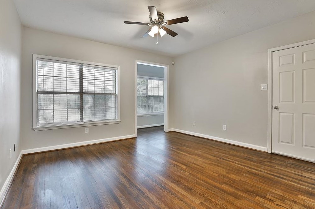 5011 Polk St, Houston, TX 77023