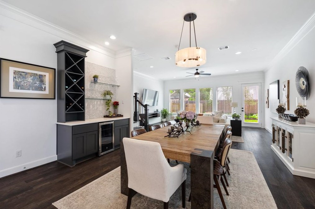 1122 Malone St, Houston, TX 77007-3125