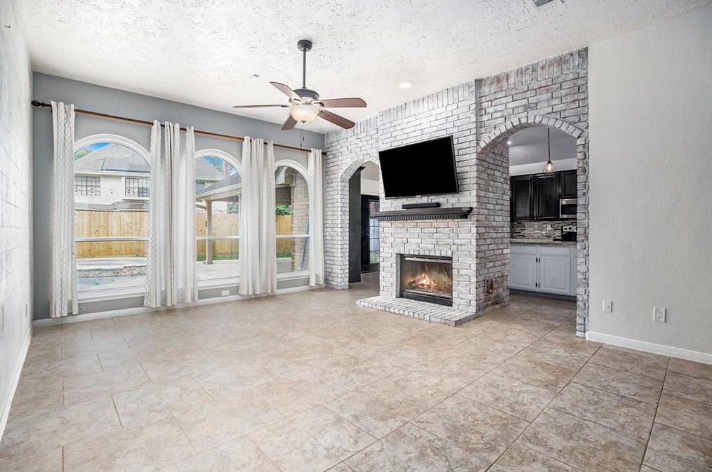 846 Maplewood Fls Ct, Houston TX  77062-2143 exterior