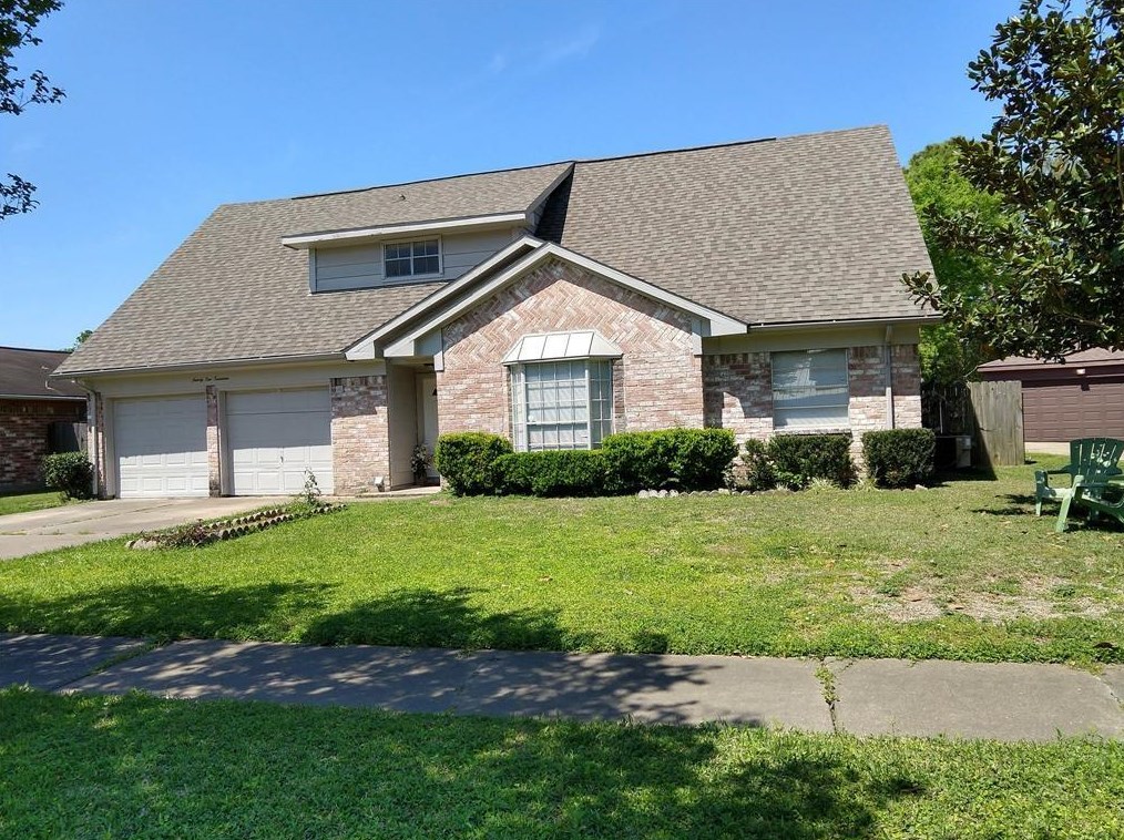 9214 Bankside Dr, Houston TX  77031-1711 exterior