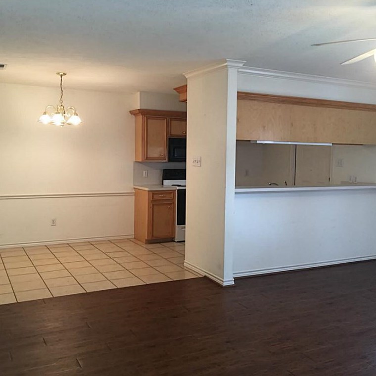 1706 Hazelwood St, Conroe, TX 77301