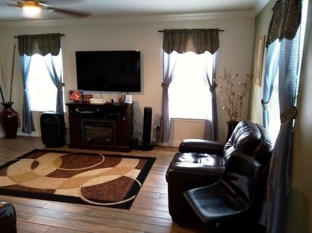 2606 Royal Blue Dr, Houston TX  77088-3340 exterior