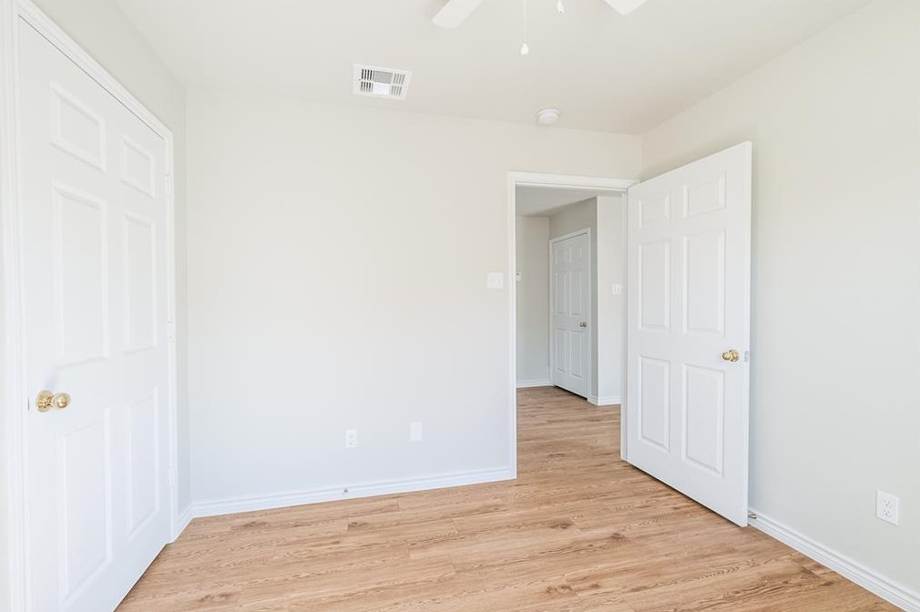 8614 Texas Acorn Ave, Houston TX  77078-1100 exterior