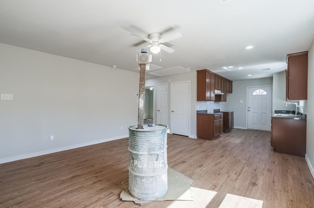 8614 Texas Acorn Ave, Houston TX  77078-1100 exterior