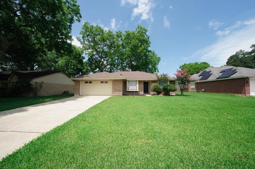 624 Dogwood St, Richwood, TX 77566-4340