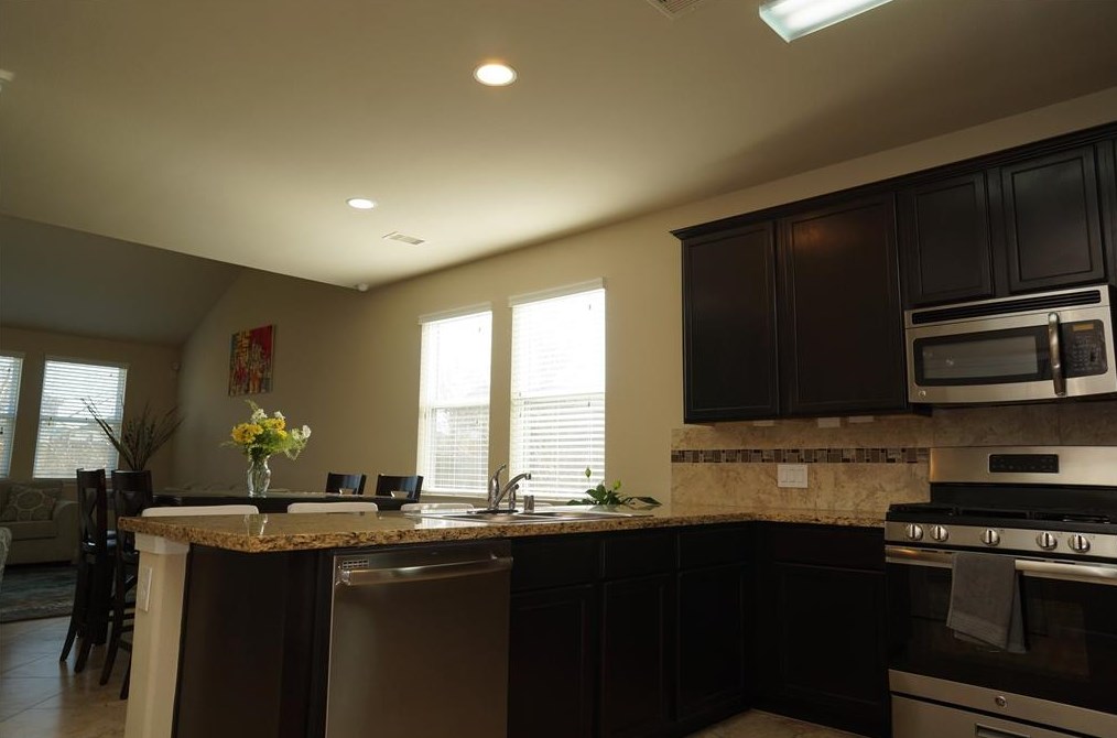 9930 Cobbs Cv Ln, Houston TX  77044-4501 exterior