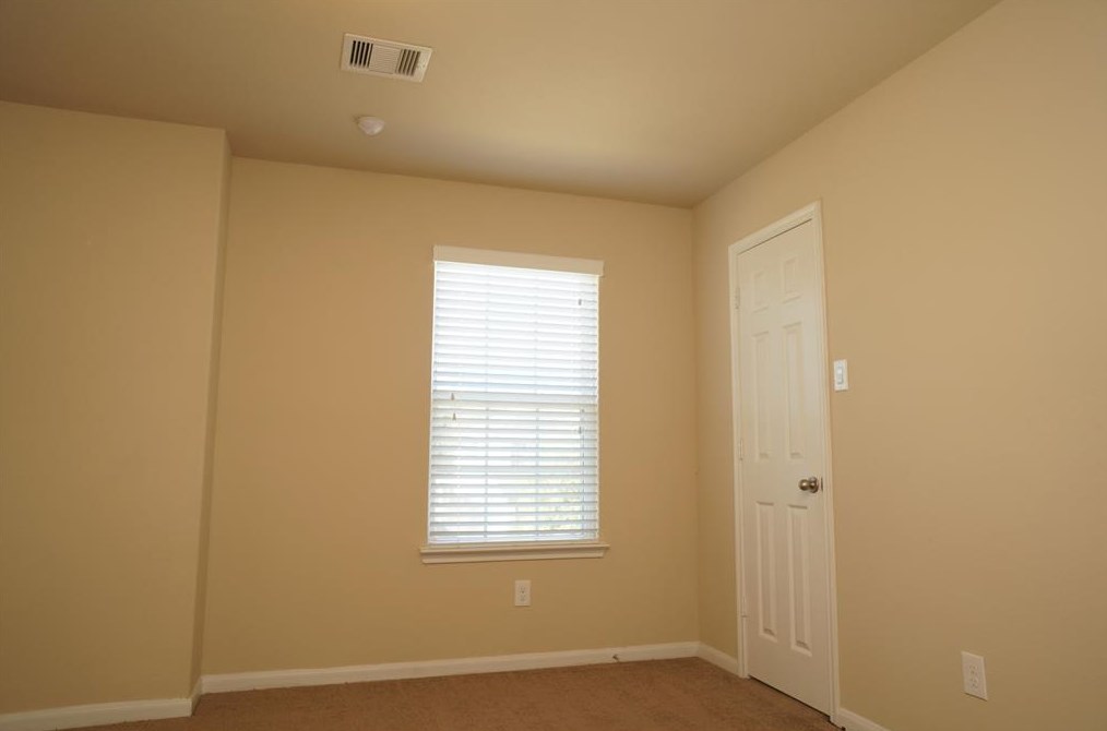 9930 Cobbs Cv Ln, Houston TX  77044-4501 exterior