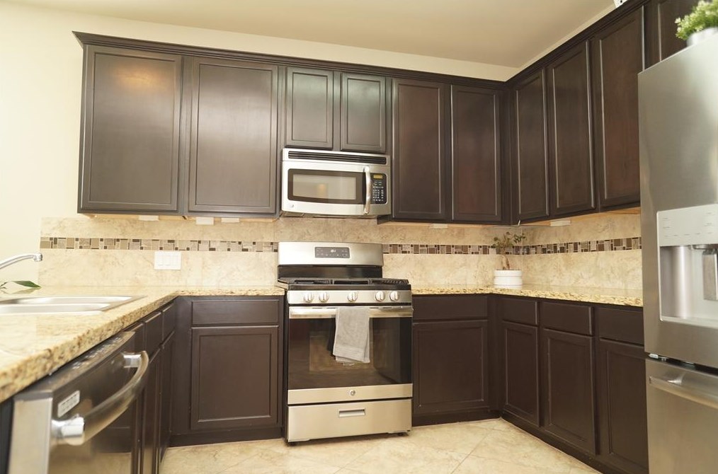 9930 Cobbs Cv Ln, Houston TX  77044-4501 exterior