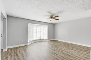 128 Goodson Dr, Houston, TX 77060 - Photo 8