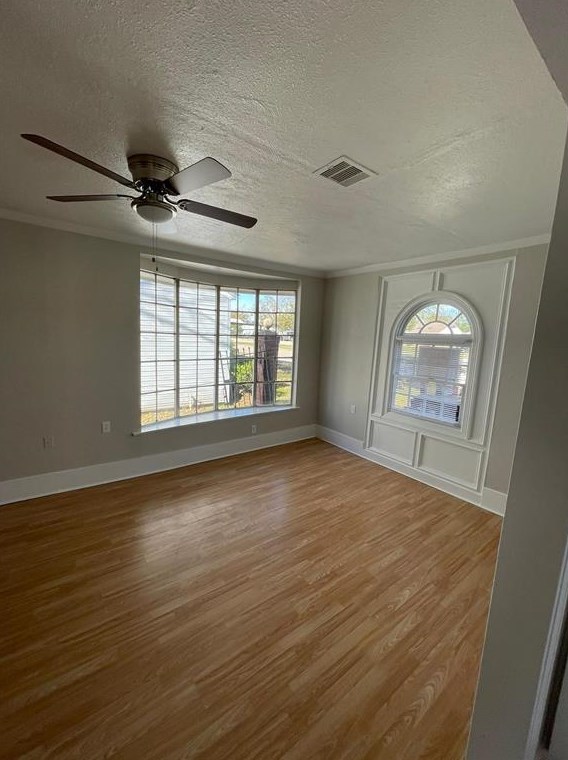 4918 Airport Blvd, Houston, TX 77048