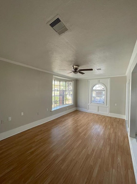 4918 Airport Blvd, Houston TX  77048-1007 exterior