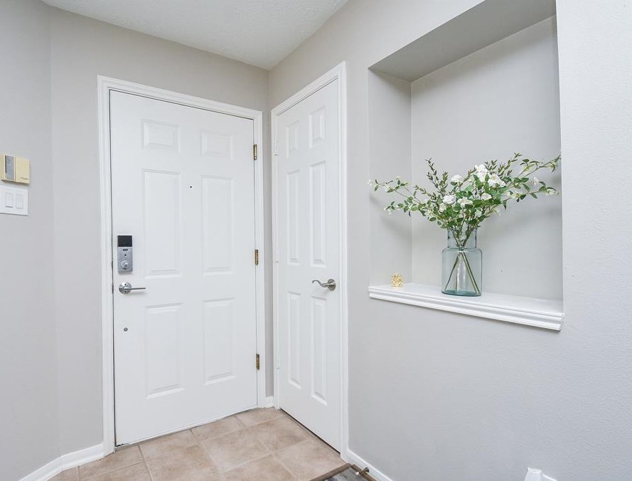 8051 Bay Branch Dr #112, Spring, TX 77382