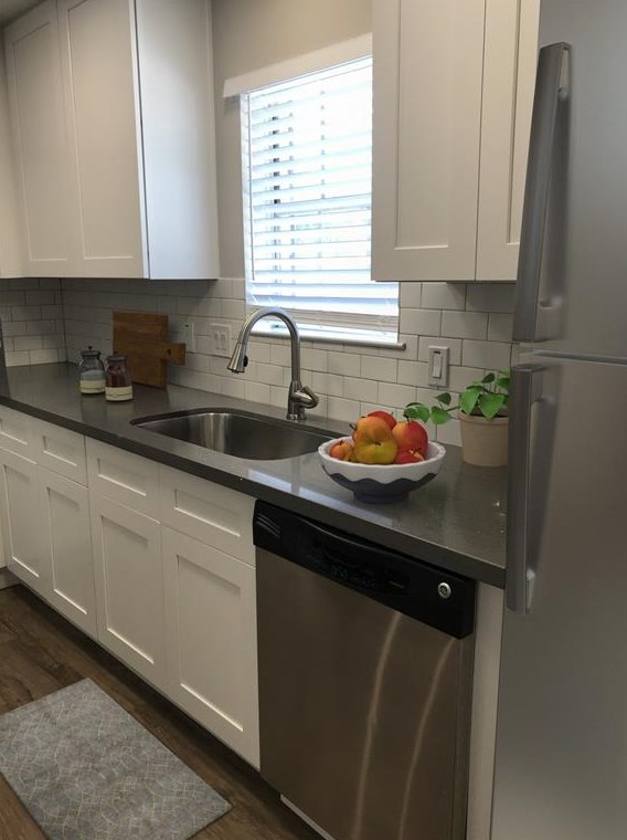 1820 Pine Village Dr, Houston, TX 77080