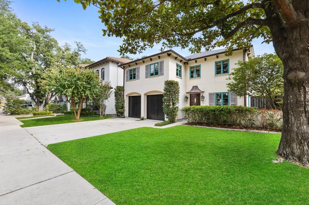 2217 Branard St, Houston, TX 77098-2407