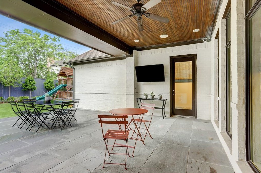 6266 Del Monte Dr, Houston TX  77019-3213 exterior