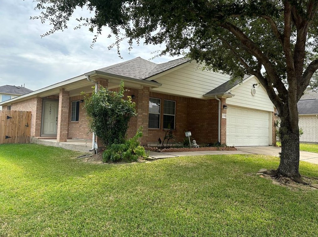 16303 Goanna Ct, Sugar Land TX  77498-7623 exterior