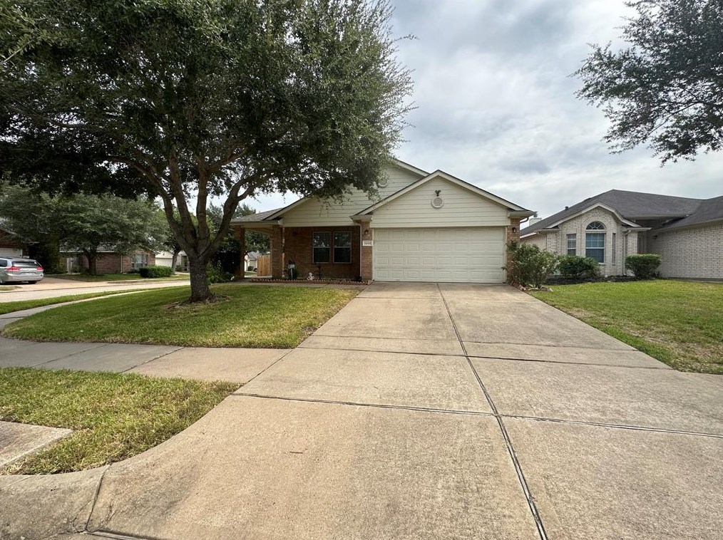 16303 Goanna Ct, Sugar Land TX  77498-7623 exterior