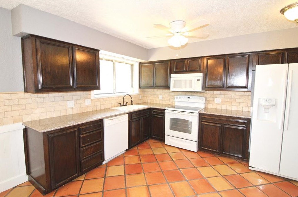 16710 Cobble Ridge Dr, Sugar Land, TX 77498