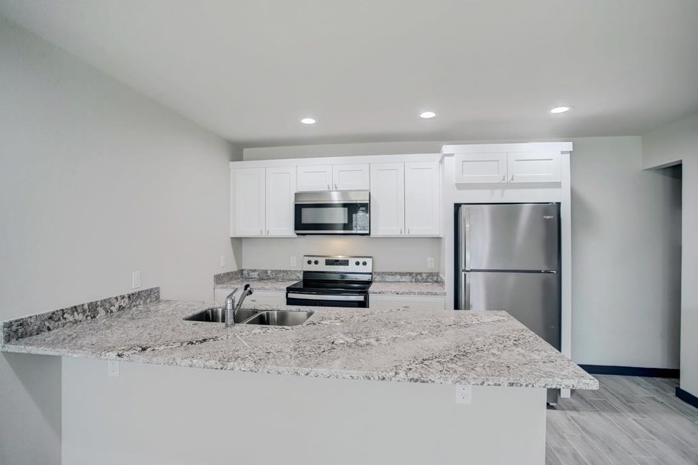 3448 Elgin St #4, Houston, TX 77004