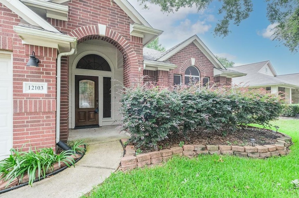 12103 Rockharbor Ln, Houston, TX 77070
