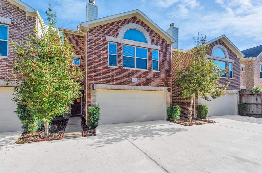 3627 Main Plaza Dr, Houston, TX 77025