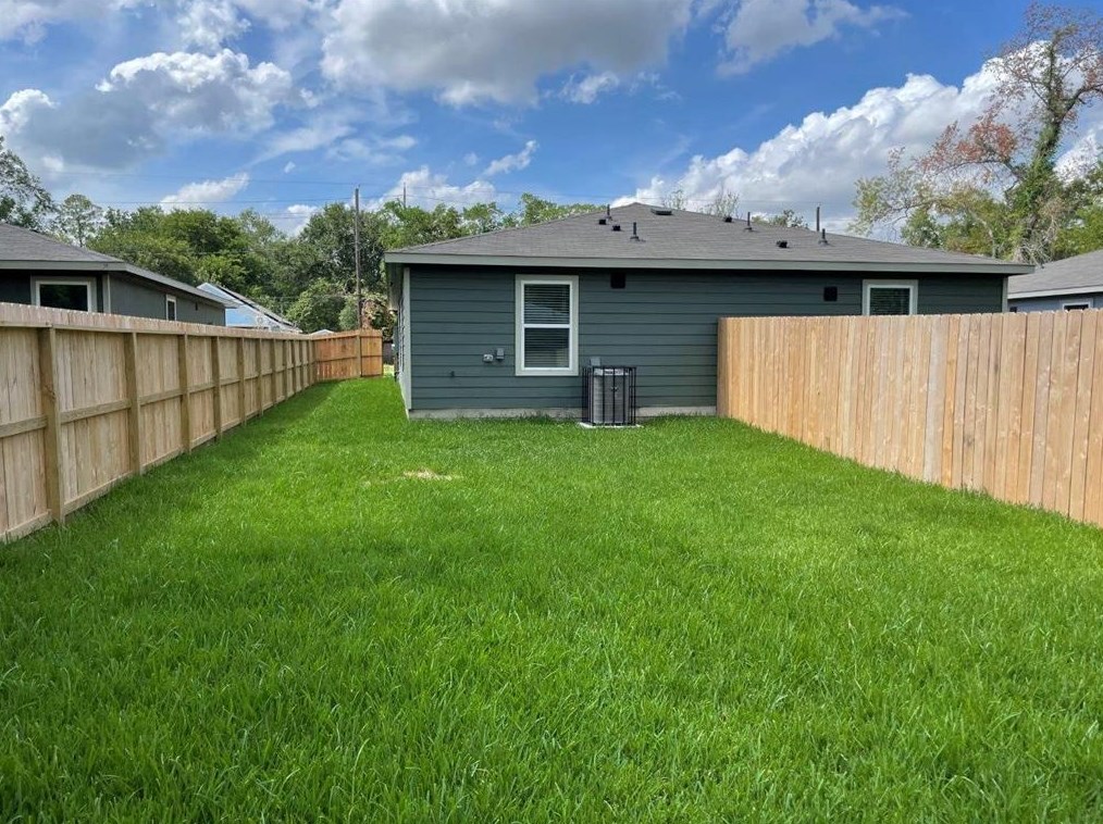 9027 Madera Rd #b, Houston, TX 77078