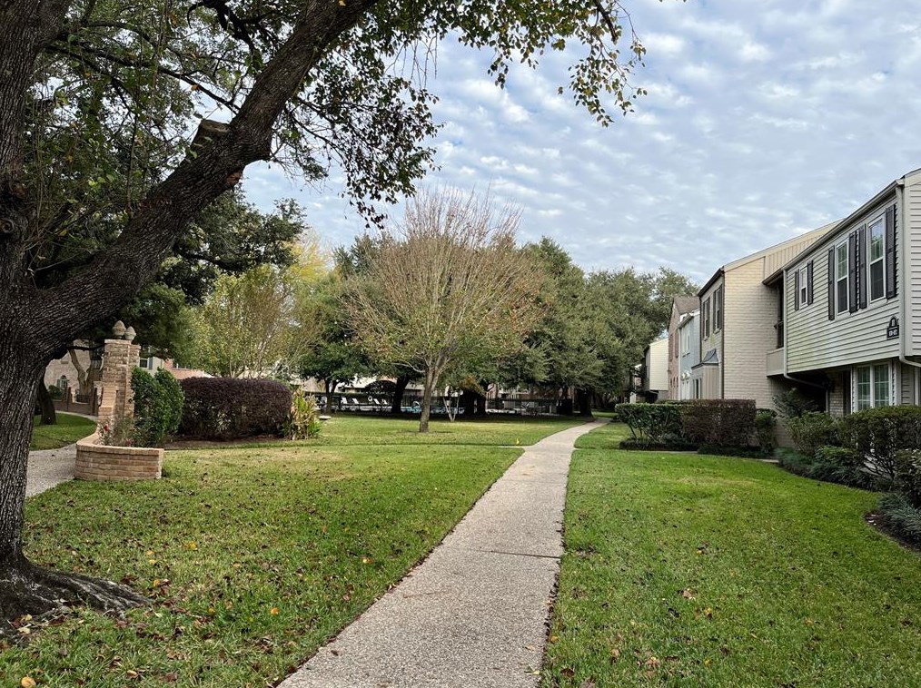 856 Wax Myrtle Ln Unit A, Houston, TX