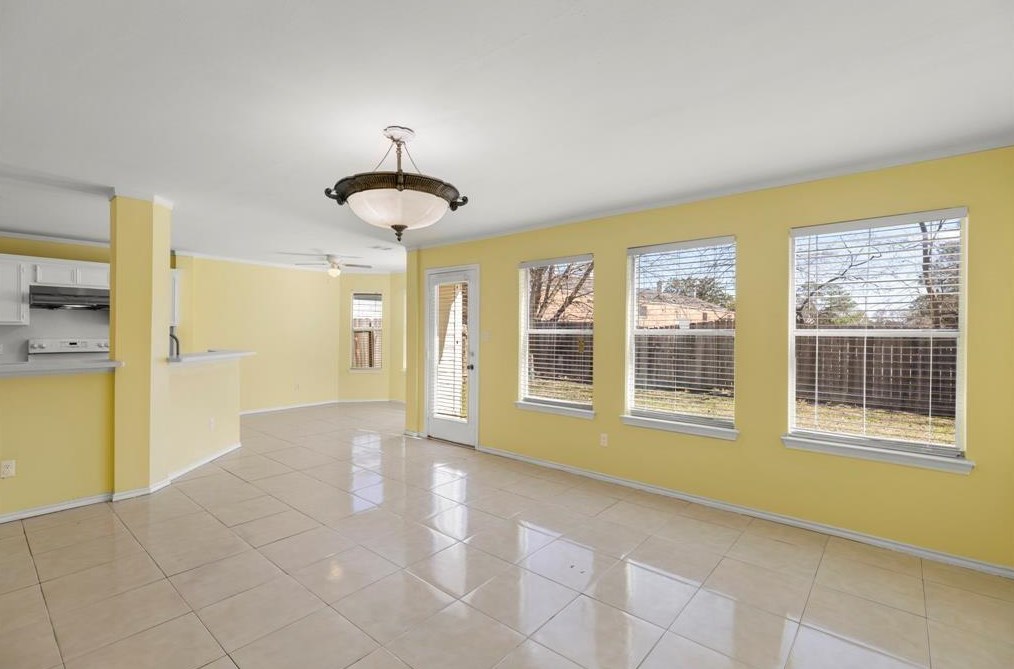 11749 Logan Rdg Dr, Houston TX  77072-5674 exterior