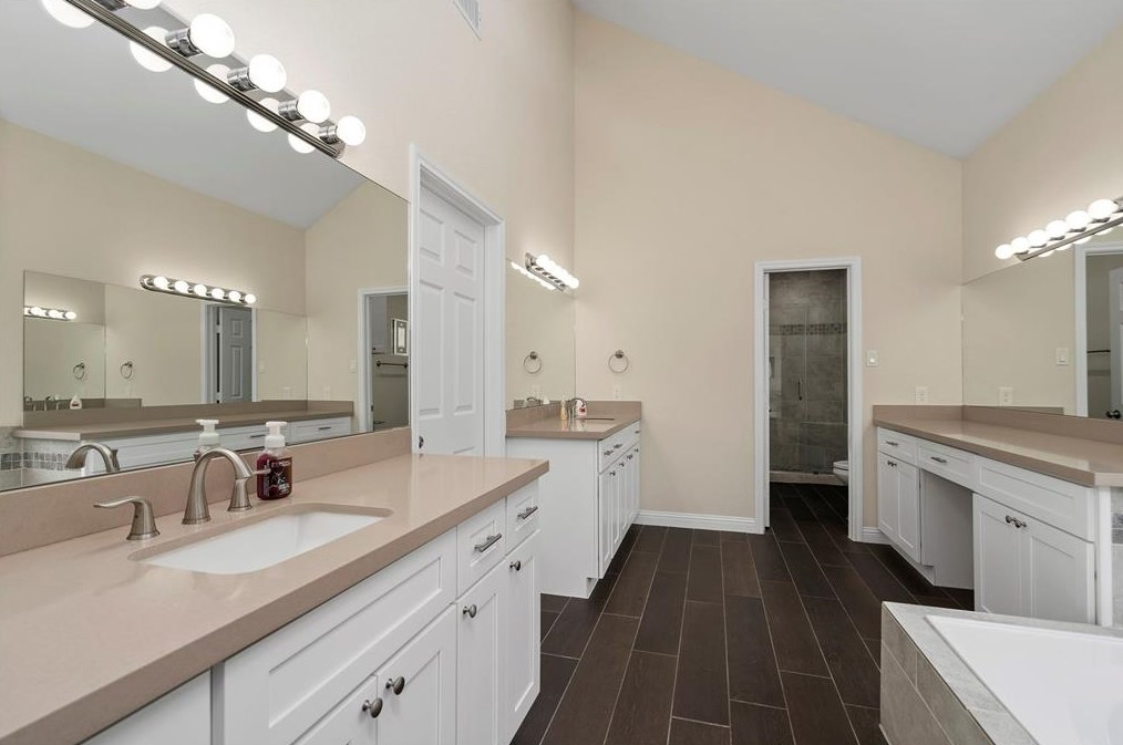 3107 Ivy Fls Dr, Houston TX  77068-1414 exterior