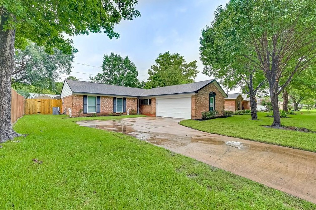5019 Blueberry Hill Dr, Houston, TX 77084