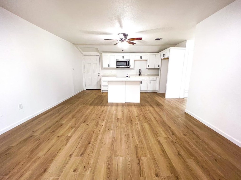 2423 Woodard St, Houston TX  77026-2459 exterior
