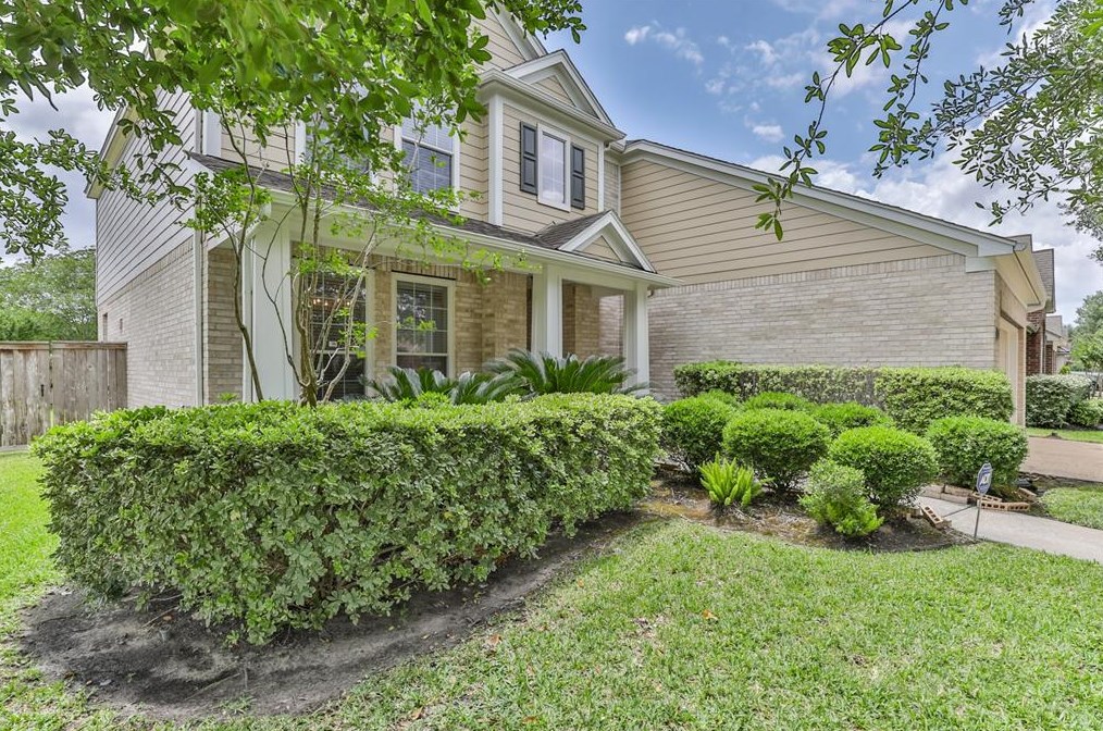 13002 Misty Bay Ln, Pearland, TX 77584