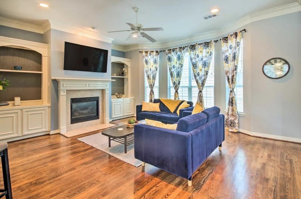 207 Knox St, Houston, TX 77007