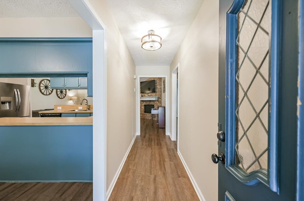 302 Tudor Ct, Deer Park, TX 77536-8108