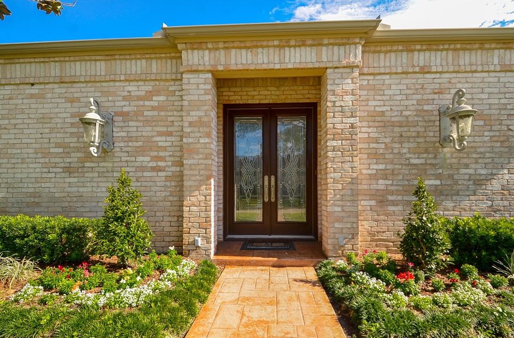 815 Alhambra Ct, Sugar Land, TX 77478-4003